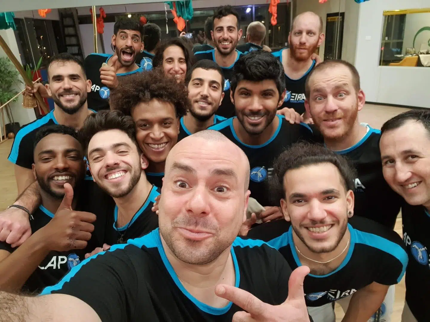 על הסטודיו